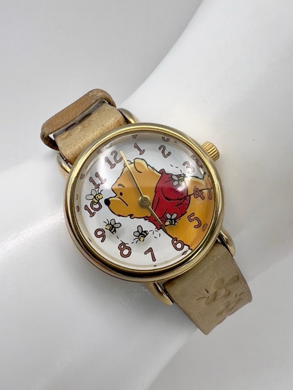 Vintage Timex Disney Winnie The Pooh With Bees Watch